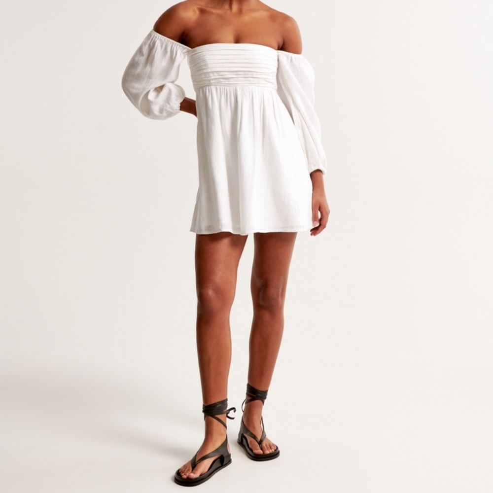 Brand New A&F Emerson off the shoulder mini dress / size medium tall